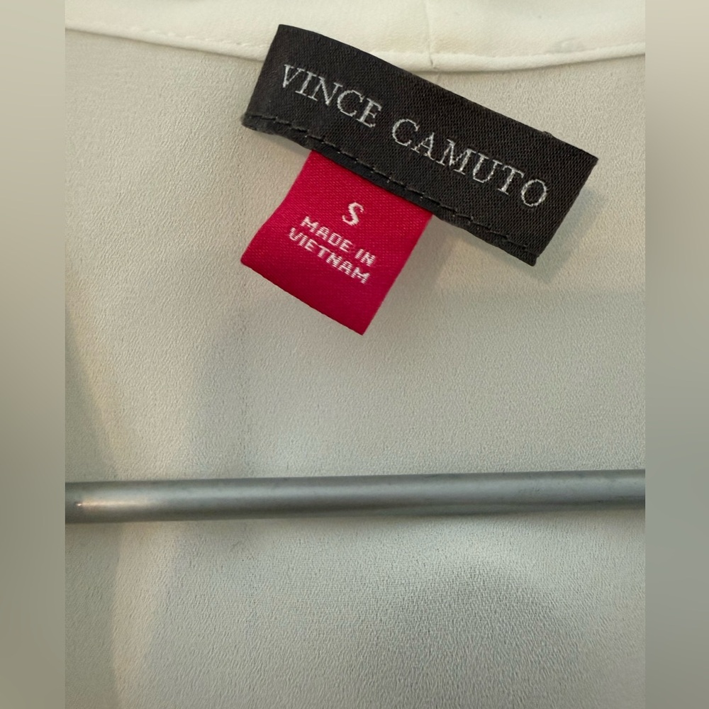 Vince Camuto Ivory Sleeveless Blouse - Picture 2 of 3